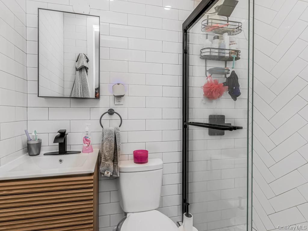 Single Family E 188th Street Bronx, NY 10458, MLS-1027834-24