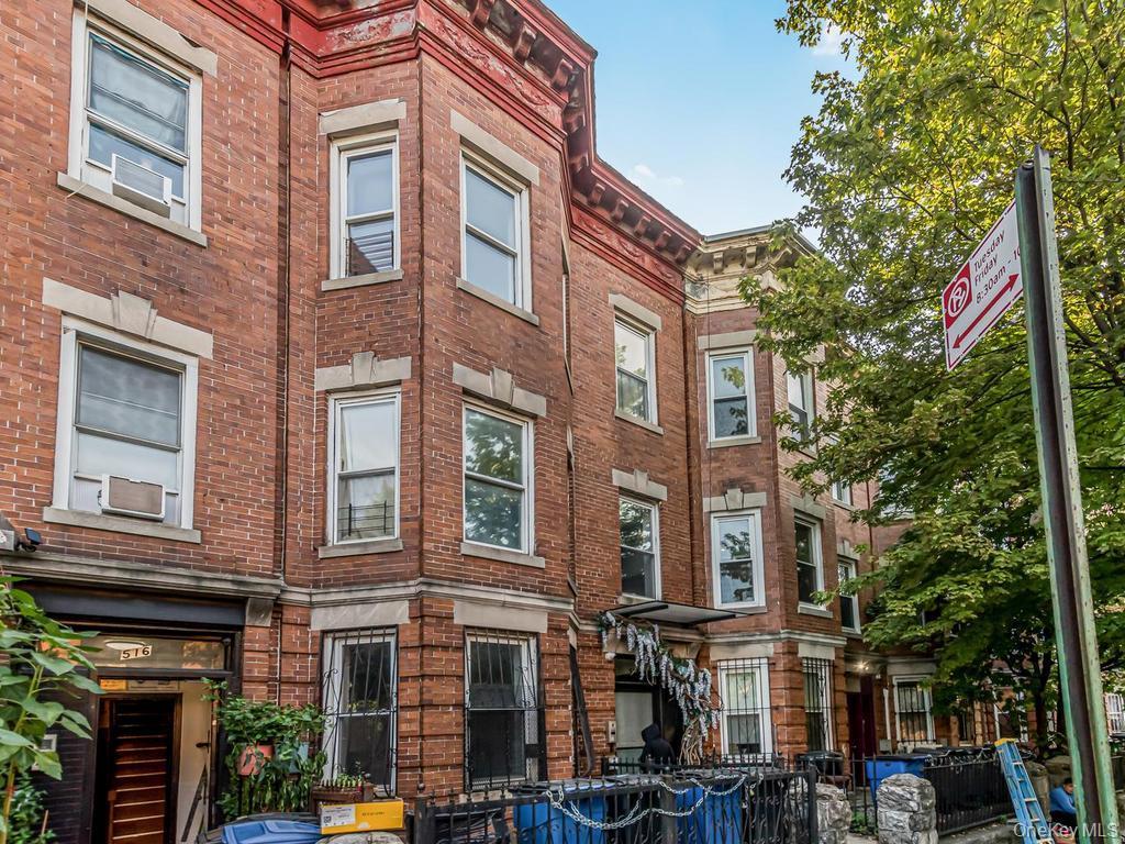 Single Family E 188th Street Bronx, NY 10458, MLS-1027834-28