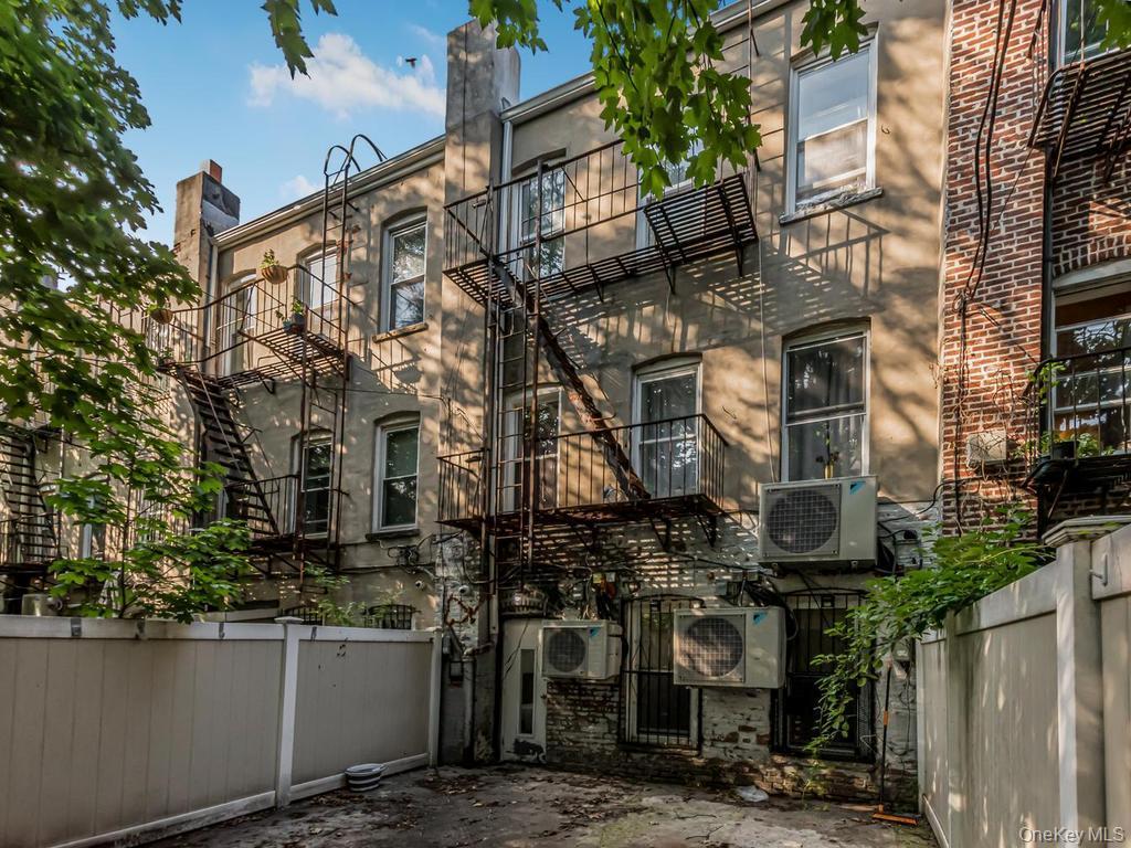 Single Family E 188th Street  Bronx, NY 10458, MLS-1027834-30