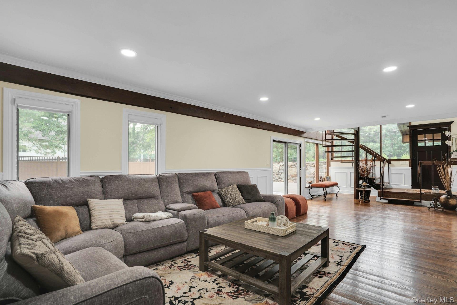 Single Family Vanderbilt Parkway  Suffolk County, NY 11746, MLS-1027852-11