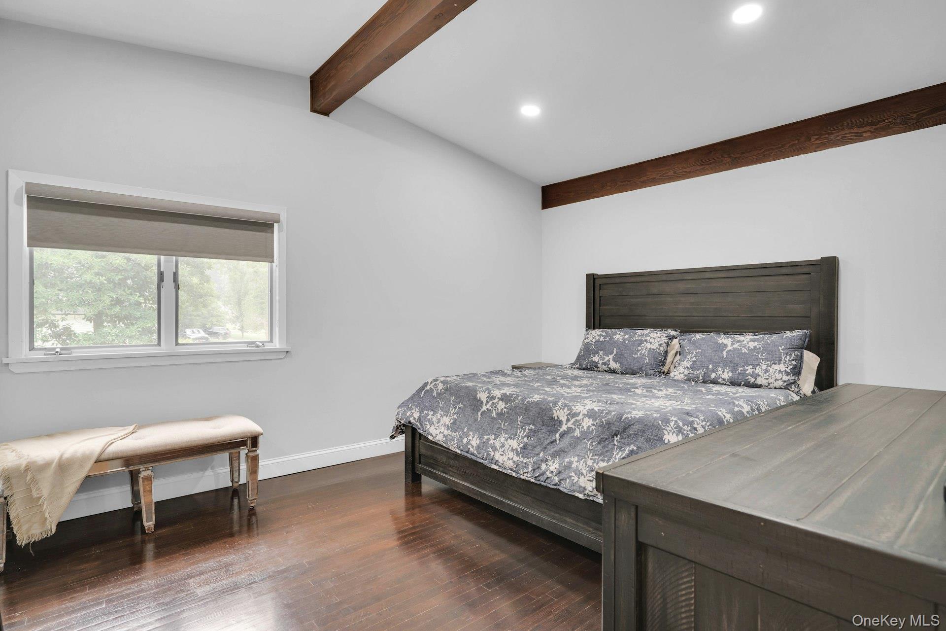 Single Family Vanderbilt Parkway  Suffolk County, NY 11746, MLS-1027852-28