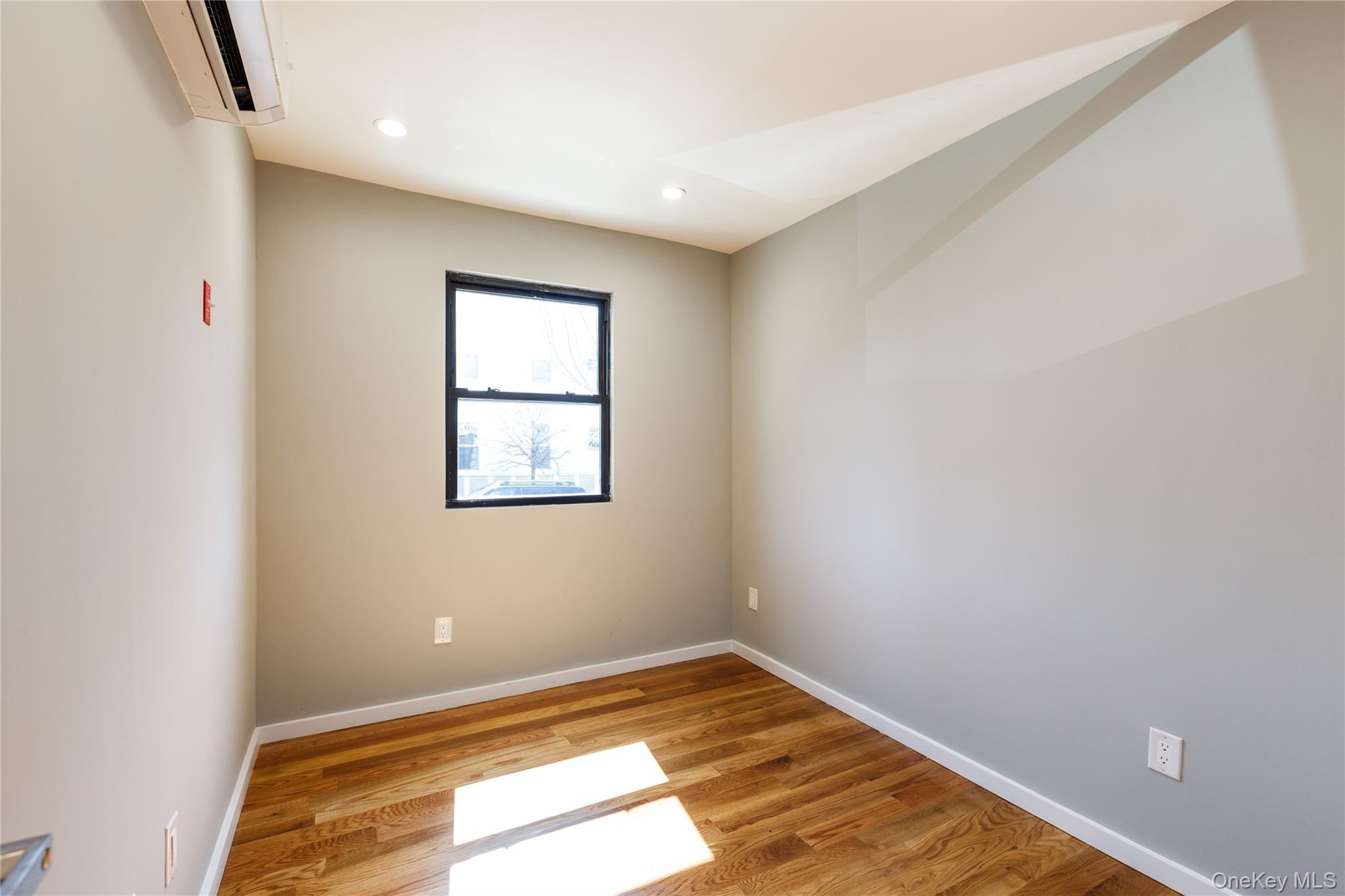Single Family 132nd Street Queens, NY 11418, MLS-1027855-16
