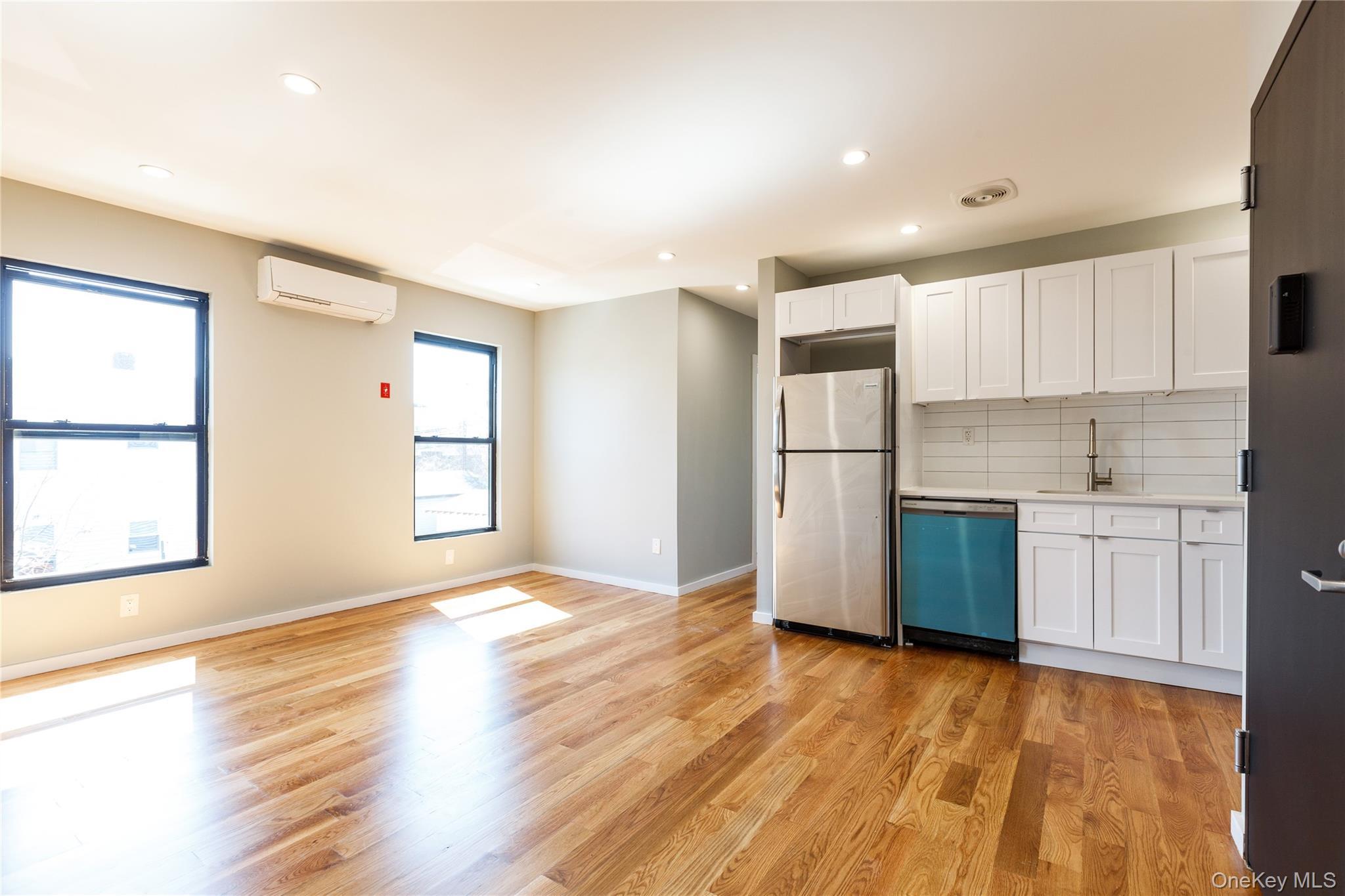 Single Family 132nd Street Queens, NY 11418, MLS-1027855-3
