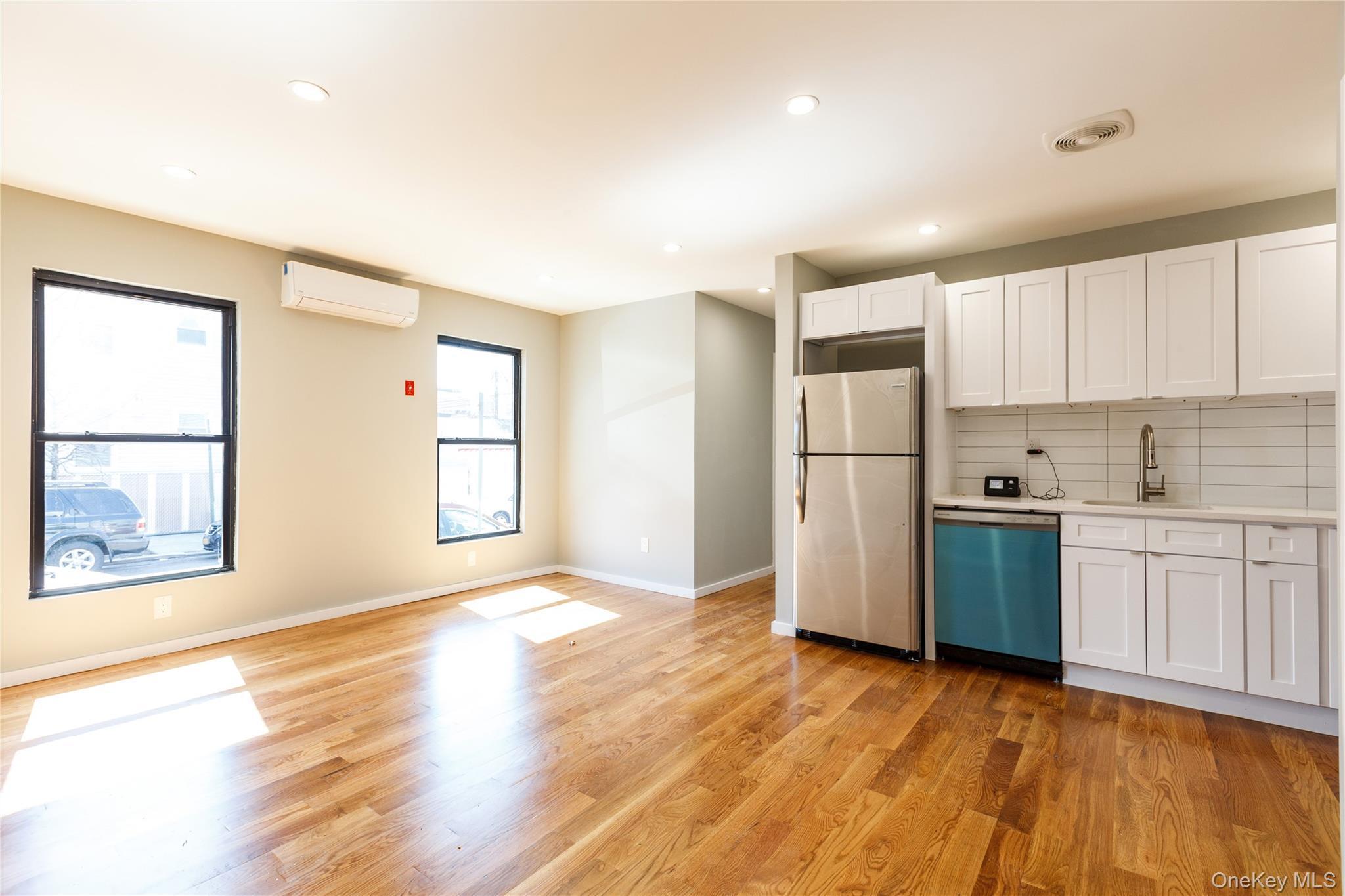 Single Family 132nd Street Queens, NY 11418, MLS-1027855-5