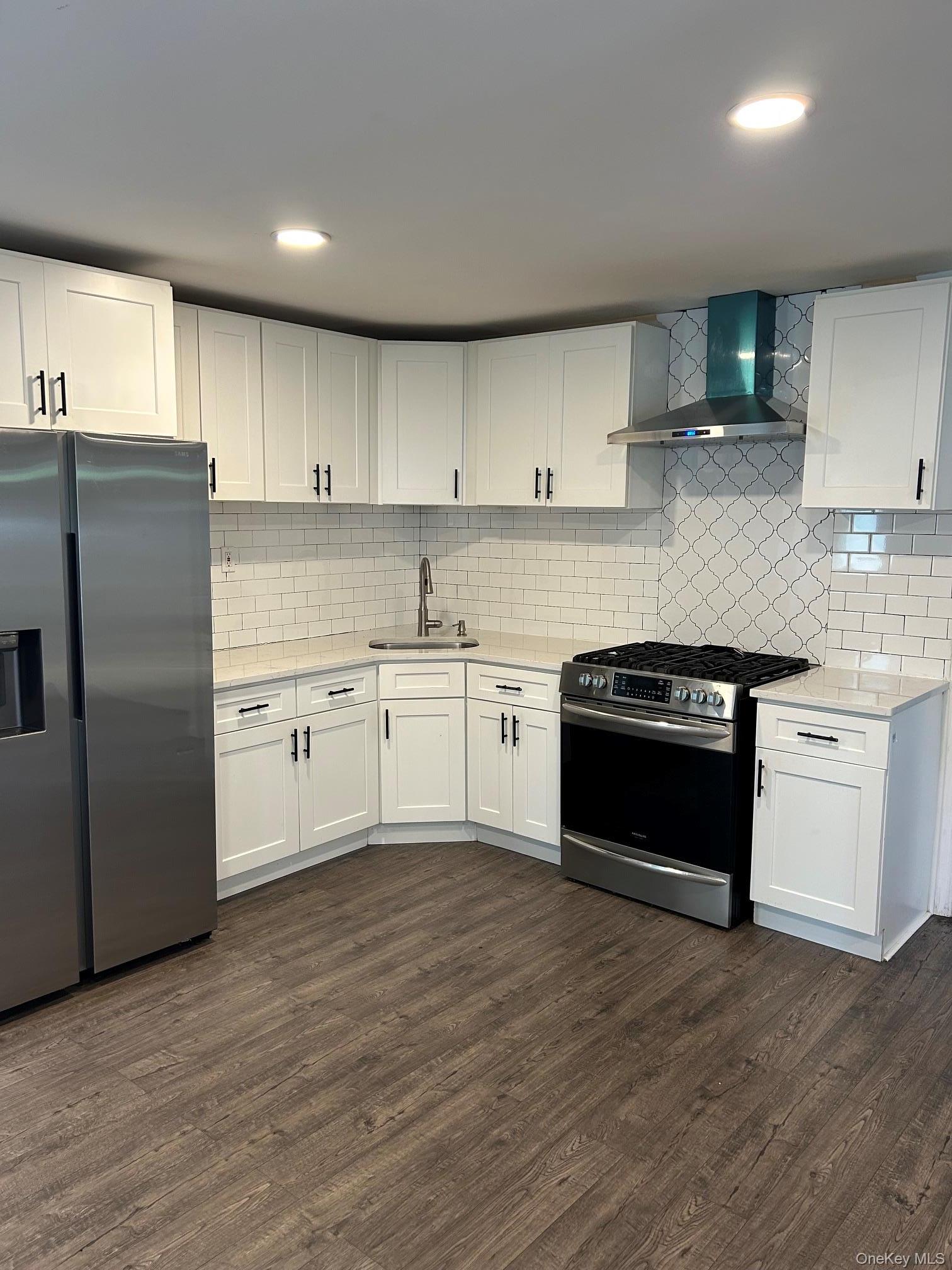 Single Family Adirondack Drive Suffolk County, NY 11784, MLS-1027859-5