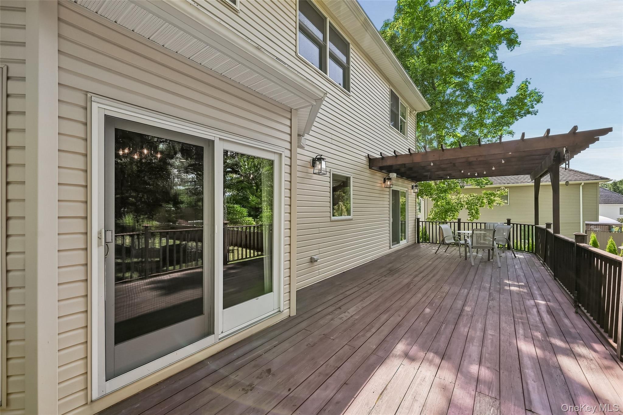 Single Family Greenwich Avenue  Orange County, NY 10917, MLS-1027864-23