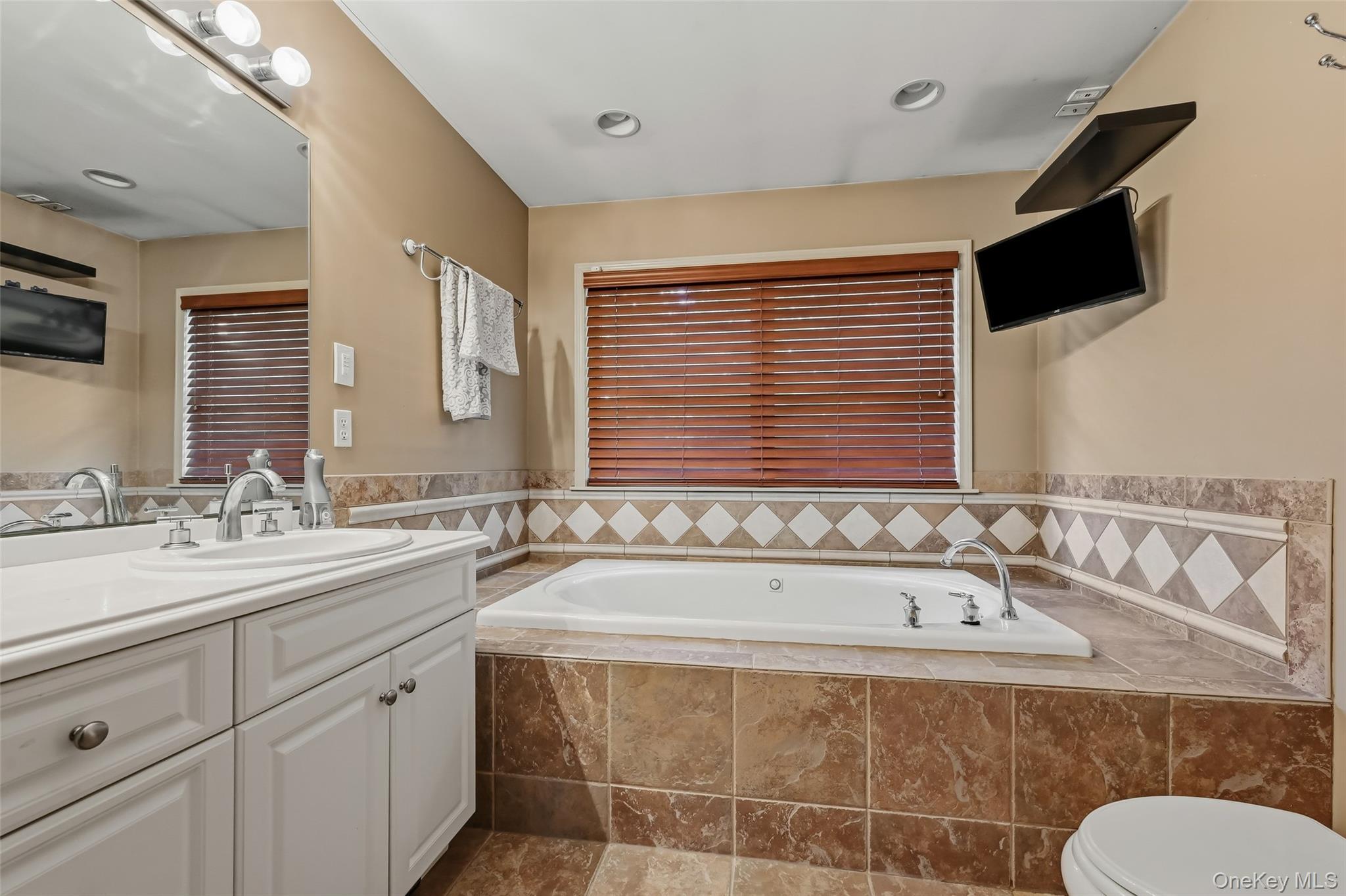 Single Family Greenwich Avenue  Orange County, NY 10917, MLS-1027864-39