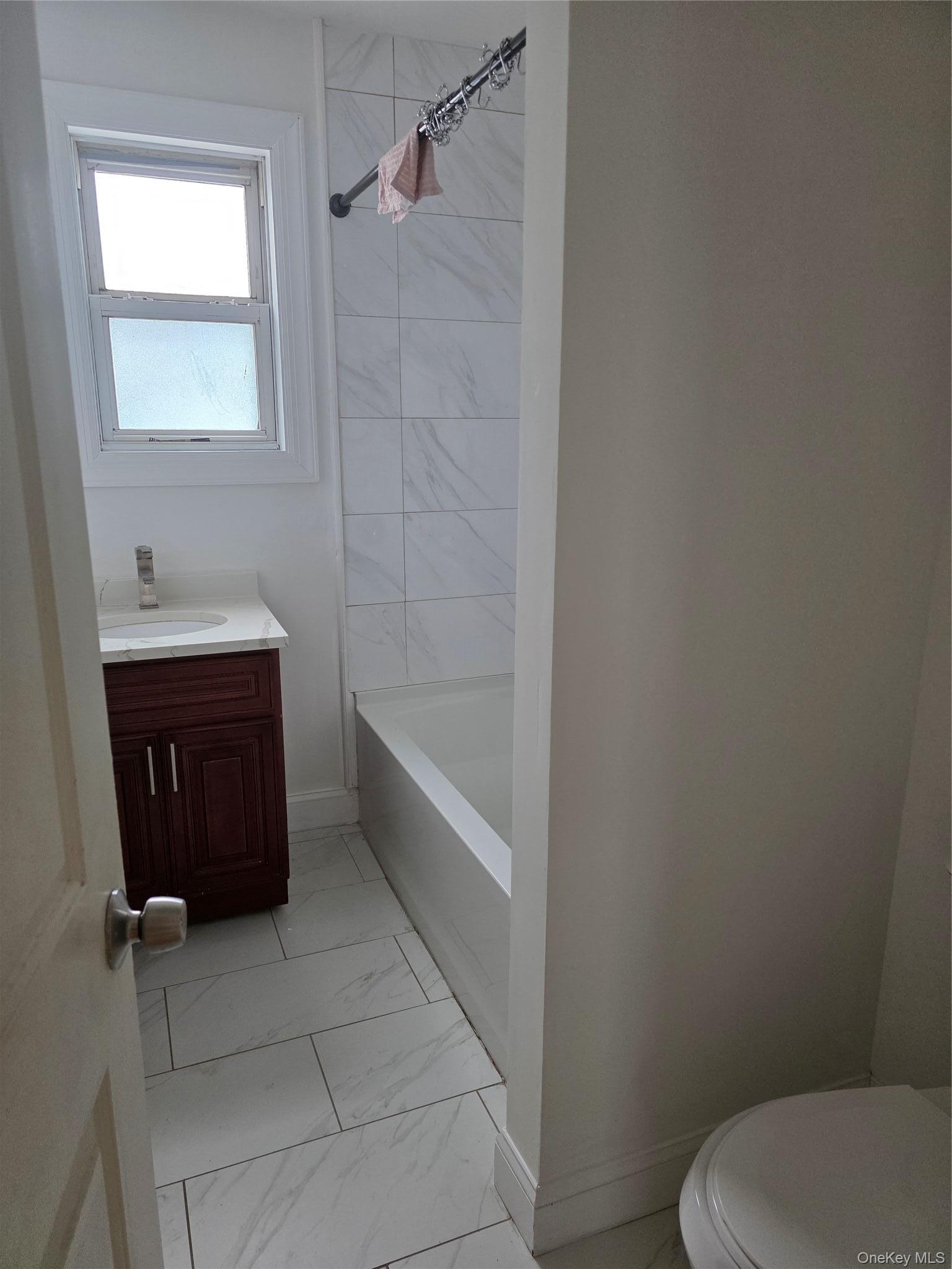 Apartment E 222 Street Bronx, NY 10469, MLS-1027874-4