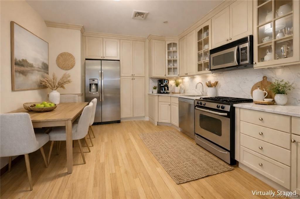 Condo Bath Avenue  Brooklyn, NY 11214, MLS-1027890-2