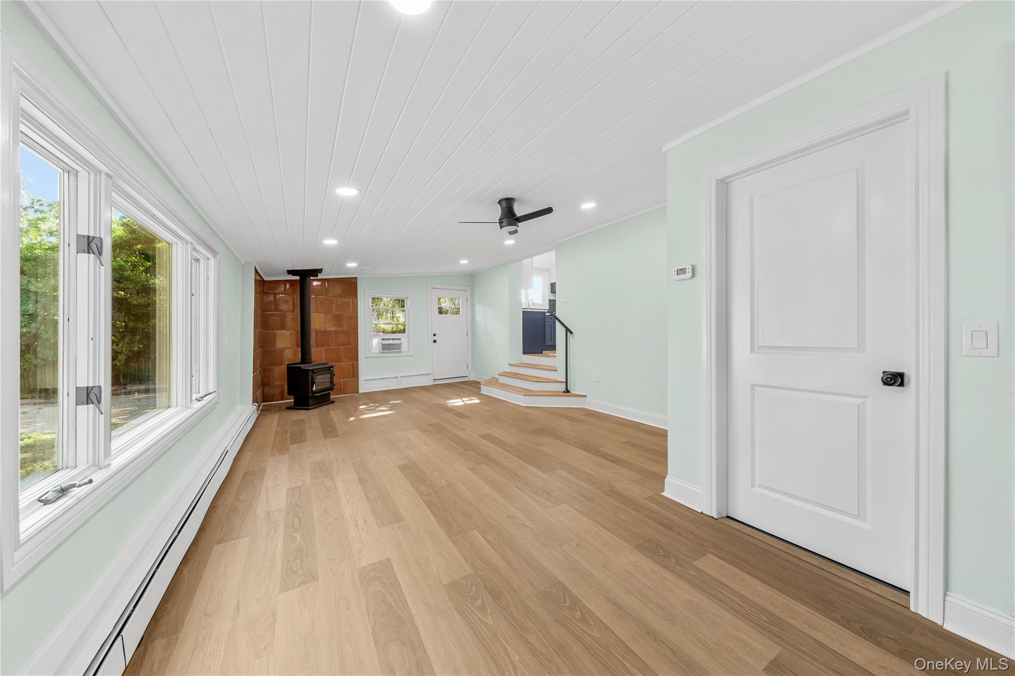 Single Family Barclay Road Suffolk County, NY 11951, MLS-1027921-13