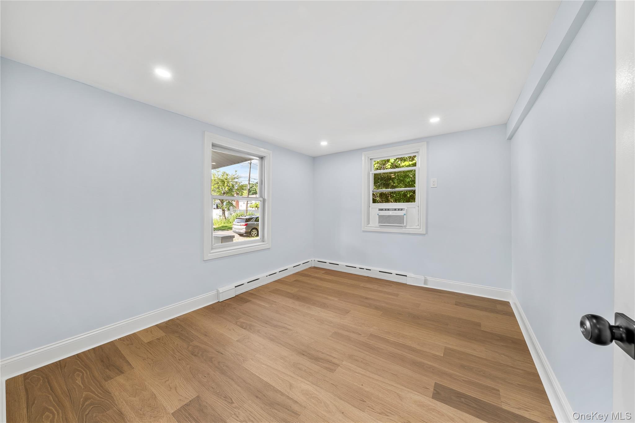 Single Family Barclay Road Suffolk County, NY 11951, MLS-1027921-15