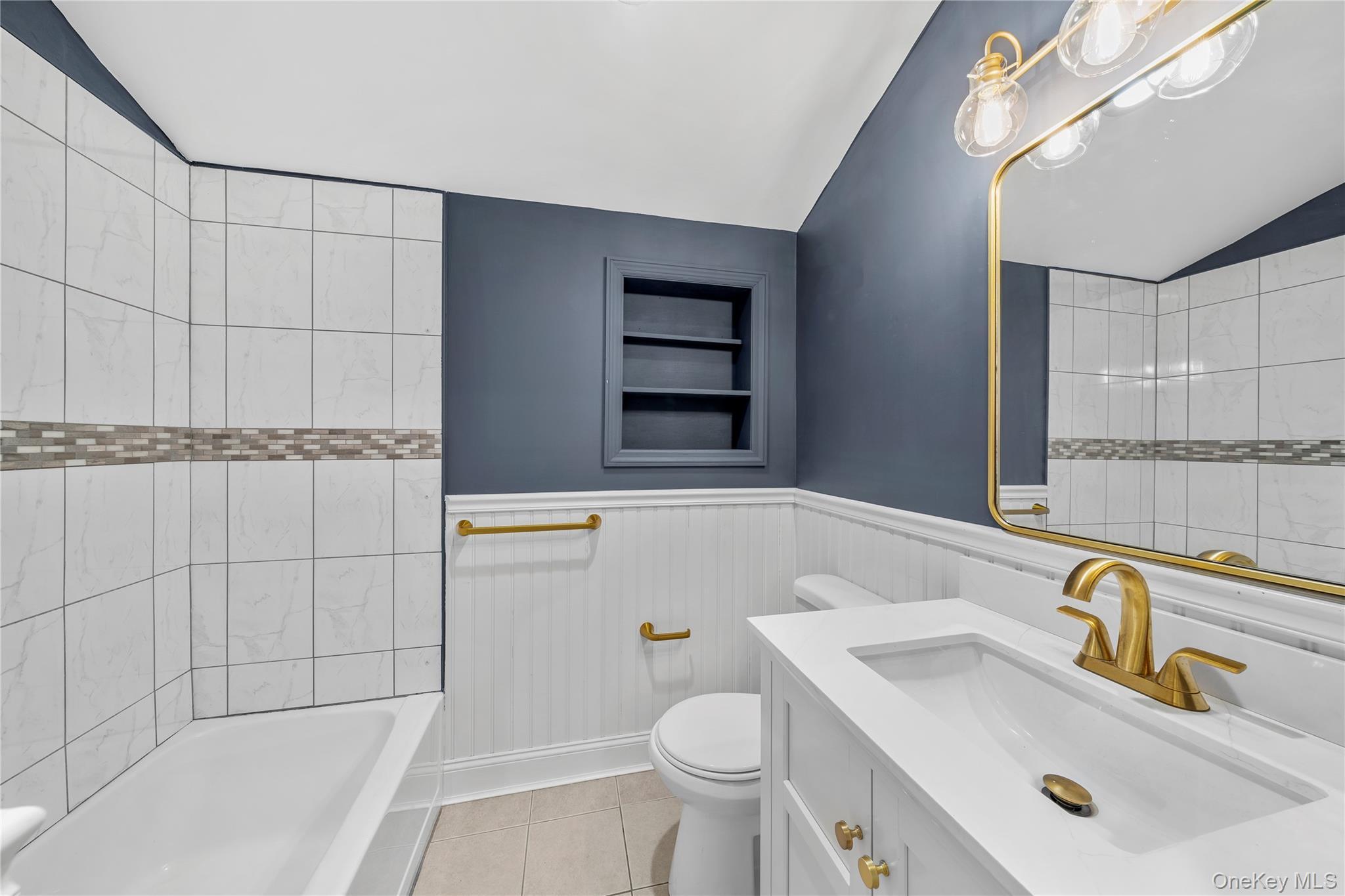 Single Family Barclay Road Suffolk County, NY 11951, MLS-1027921-16