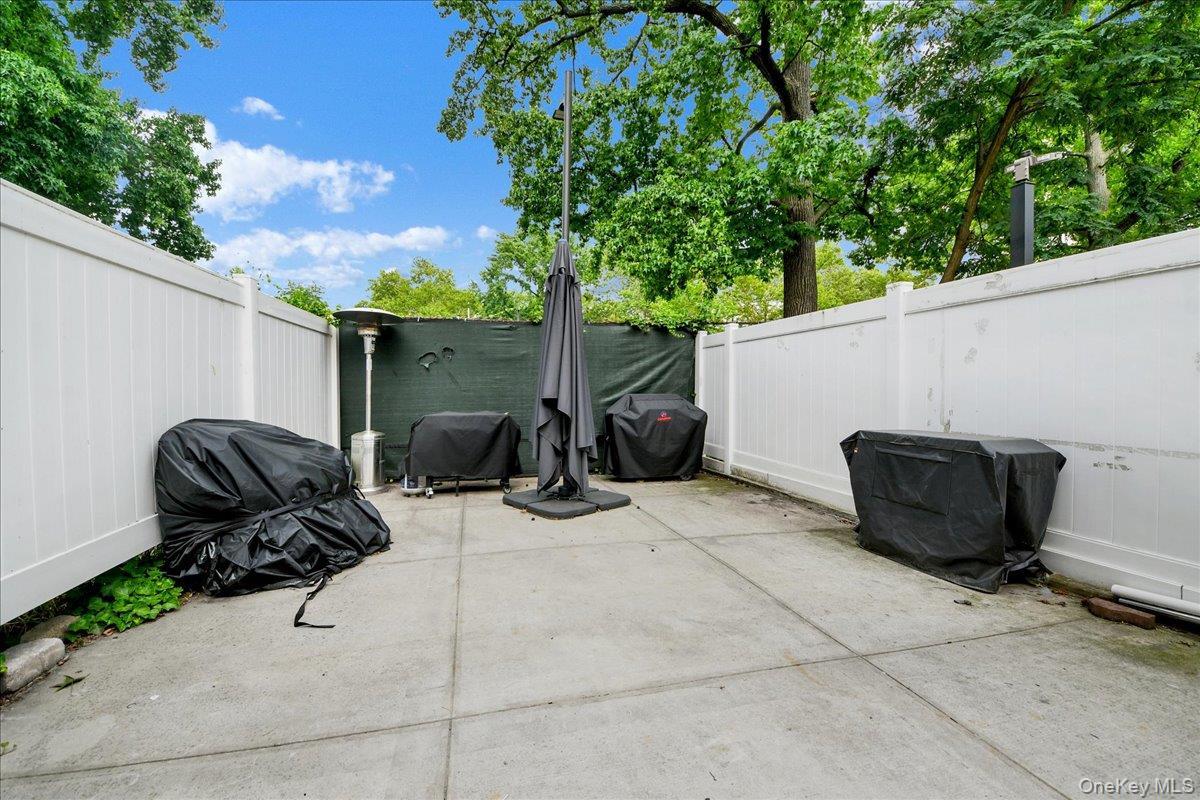 Single Family Seminole Avenue Bronx, NY 10461, MLS-1027925-8