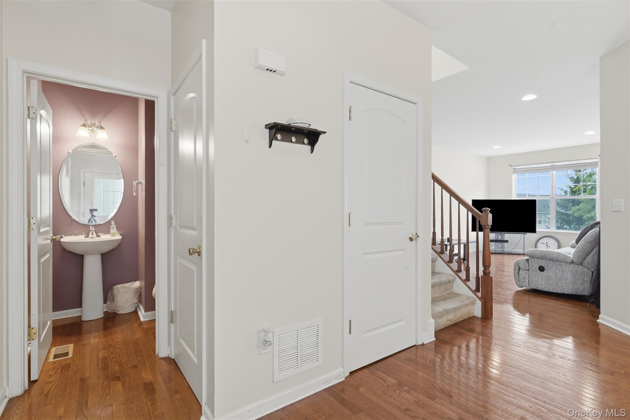 Single Family Cobblestone Lane Orange County, NY 10940, MLS-1027934-4
