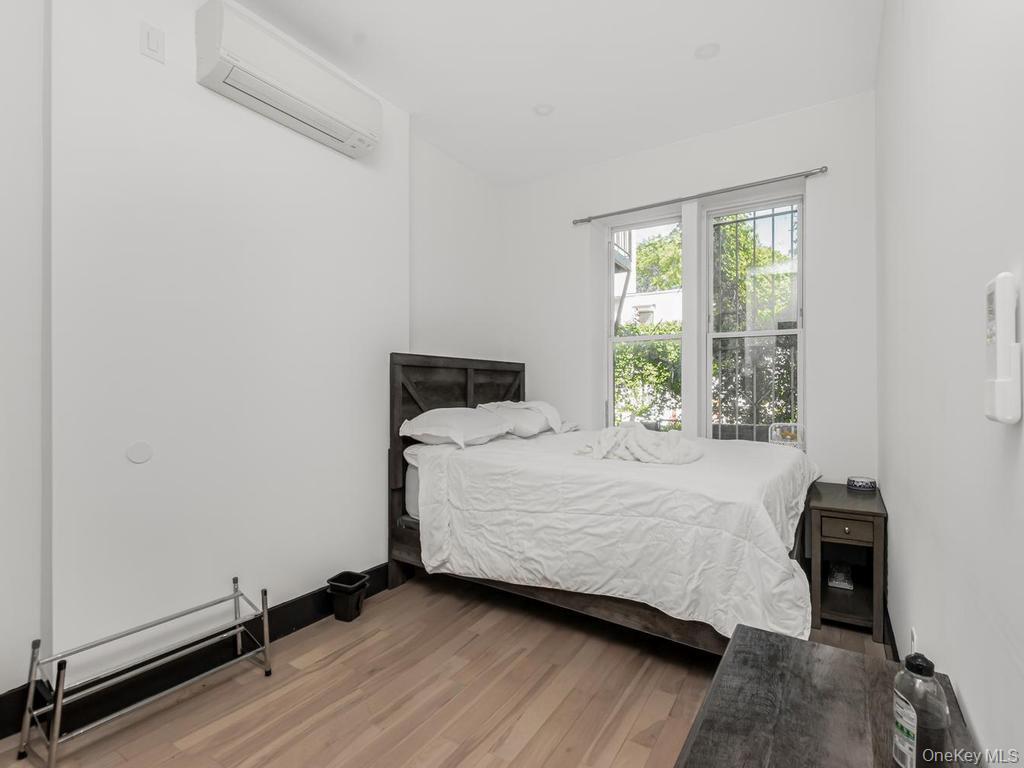 Single Family Lorillard Place Bronx, NY 10458, MLS-1027935-17