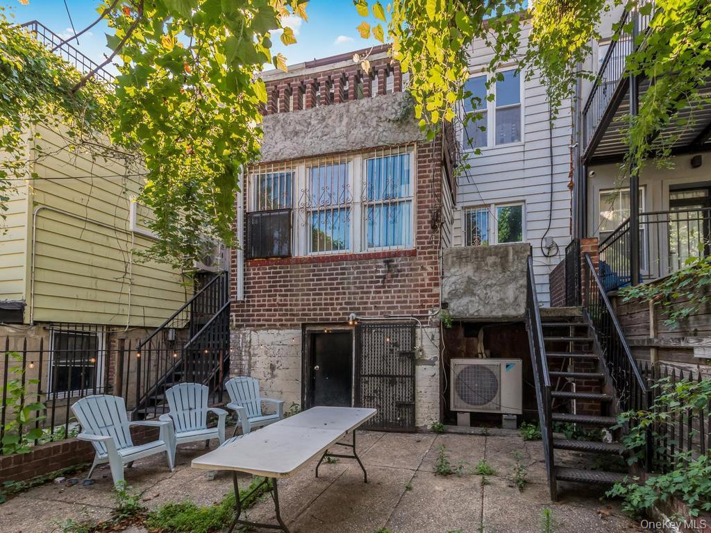Single Family Lorillard Place Bronx, NY 10458, MLS-1027935-21
