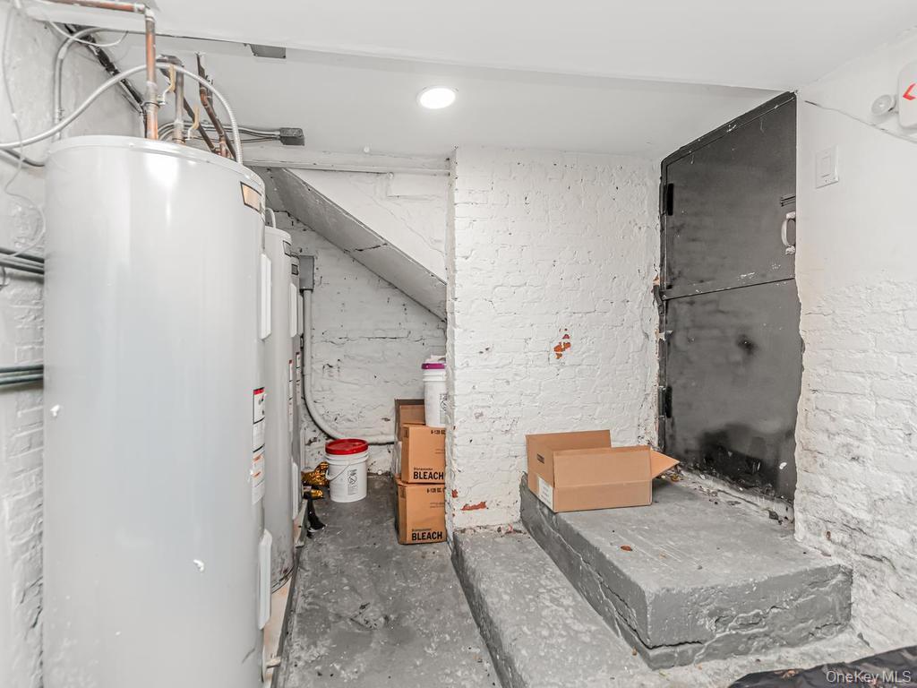 Single Family Lorillard Place Bronx, NY 10458, MLS-1027935-24