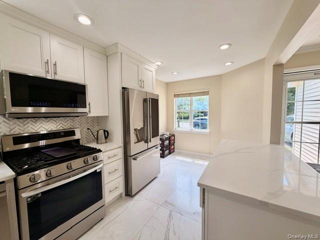 Single Family Herrels Circle  Suffolk County, NY 11747, MLS-1027949-8