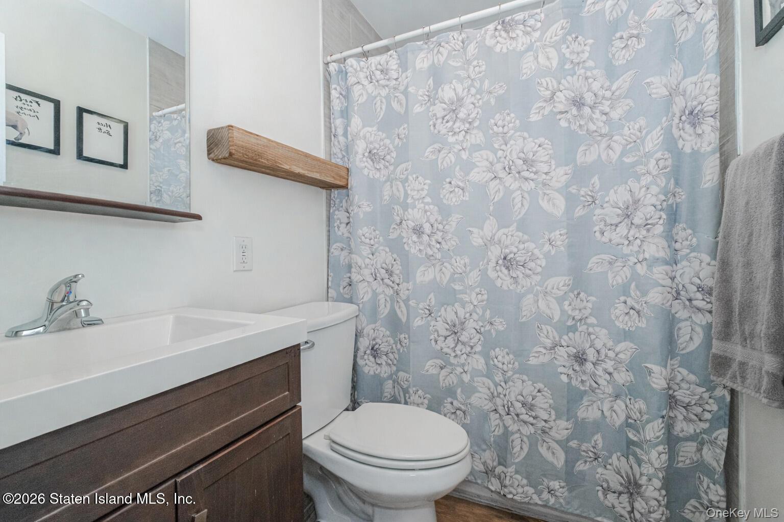 Single Family Arnold Street Staten Island, NY 10301, MLS-1027954-17