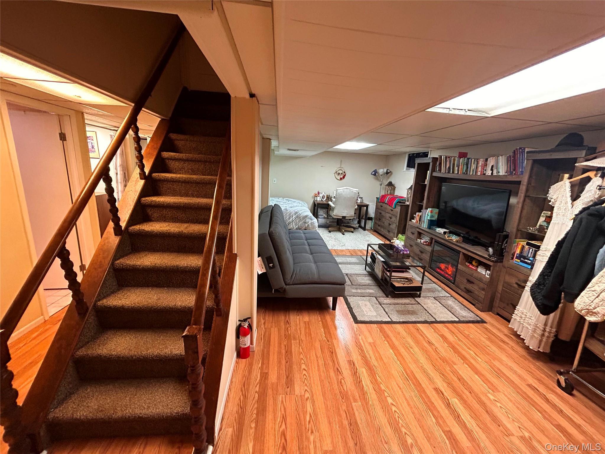 Single Family Albertson Place  Nassau County, NY 11501, MLS-1027969-16