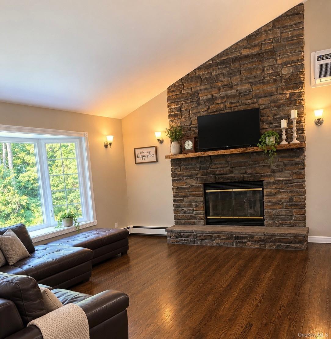 Single Family Ulster Terrace Orange County, NY 12589, MLS-1027976-3