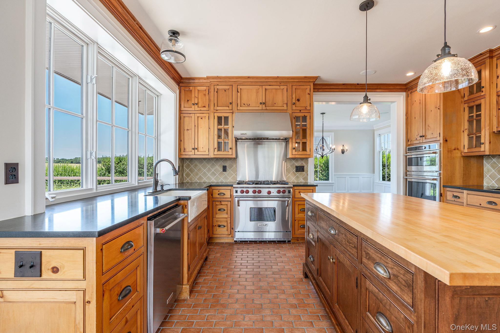 Single Family Peconic Bay Boulevard Suffolk County, NY 11931, MLS-1028043-10