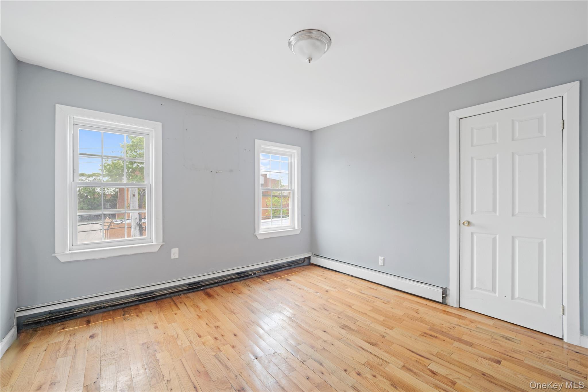 Single Family Adee Avenue  Bronx, NY 10469, MLS-1028047-22
