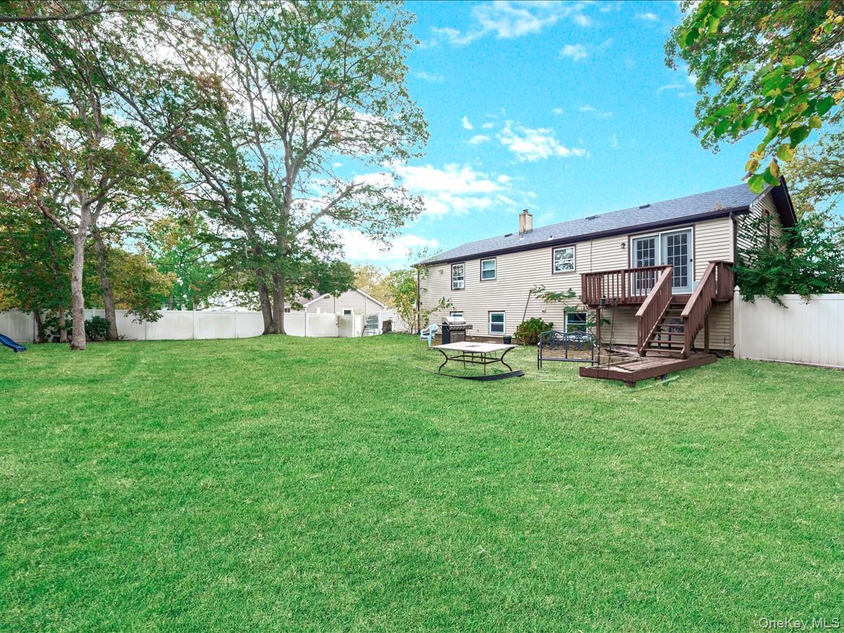 Single Family Winside Lane  Suffolk County, NY 11727, MLS-1028079-23