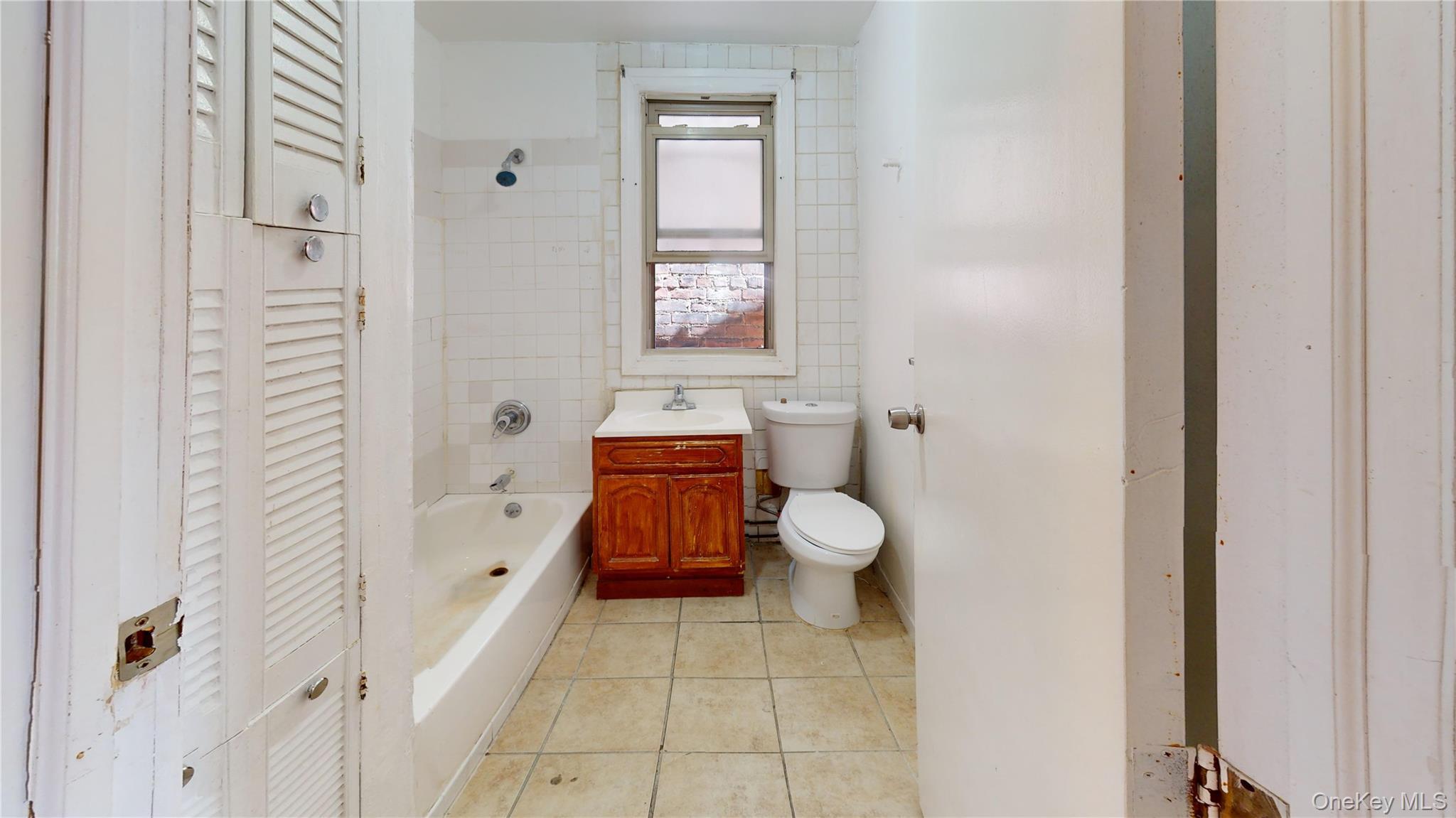 Single Family Decatur Avenue Bronx, NY 10467, MLS-1028083-20