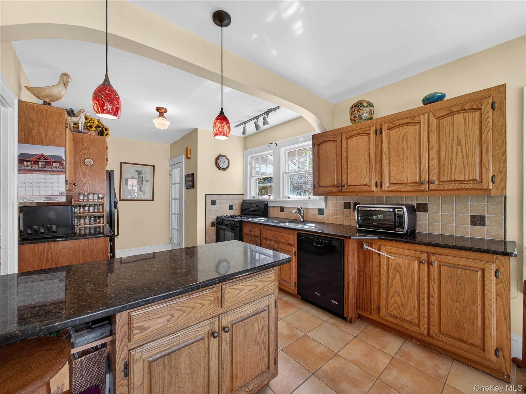Single Family Summit Avenue  Rockland County, NY 10983, MLS-1028094-15