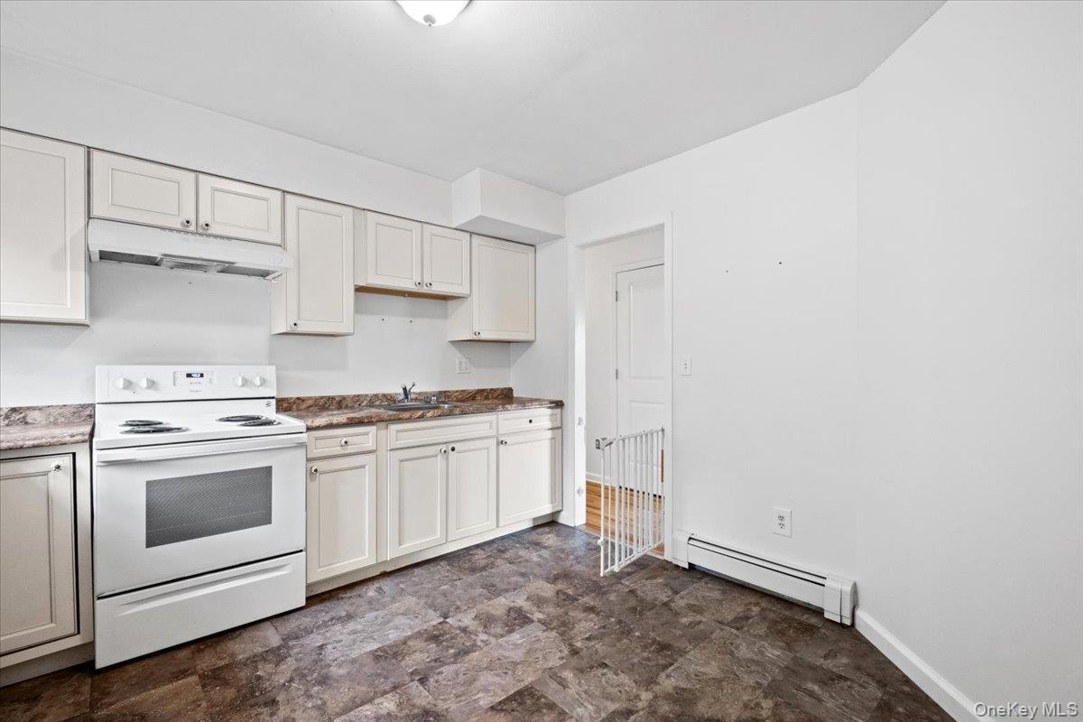Single Family N Farm Drive Dutchess County, NY 12522, MLS-1028097-16