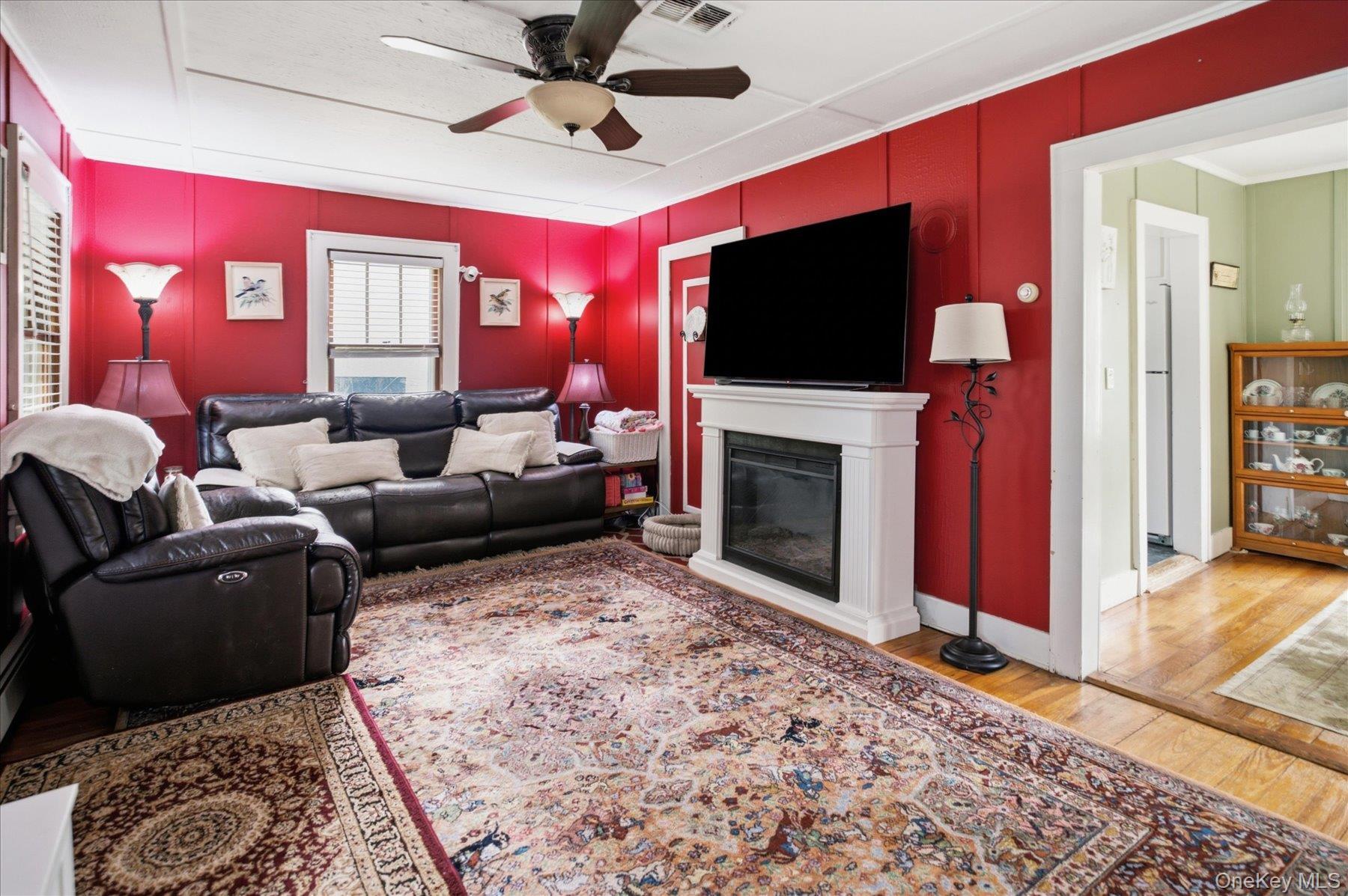 Single Family Monsell Place  Suffolk County, NY 11944, MLS-1028101-10