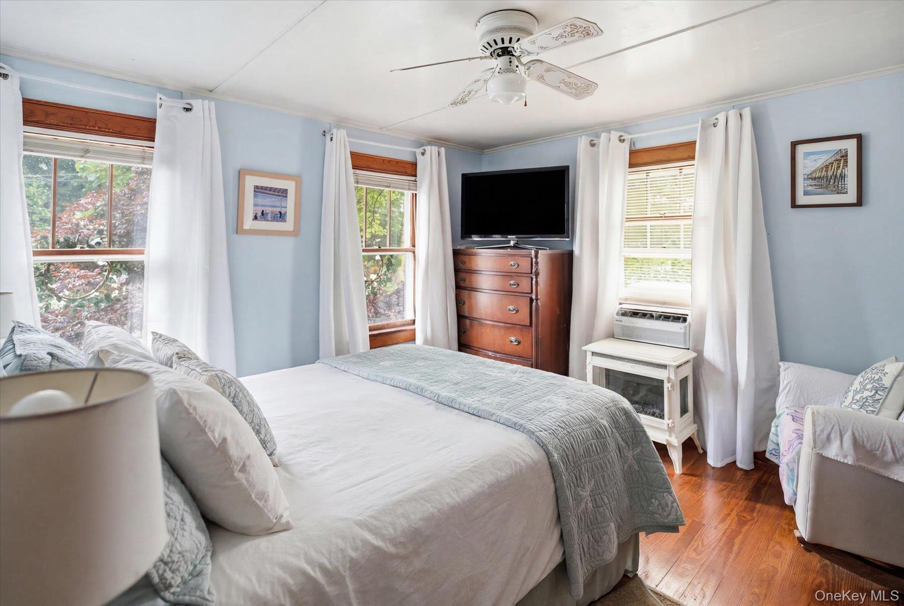 Single Family Monsell Place  Suffolk County, NY 11944, MLS-1028101-18