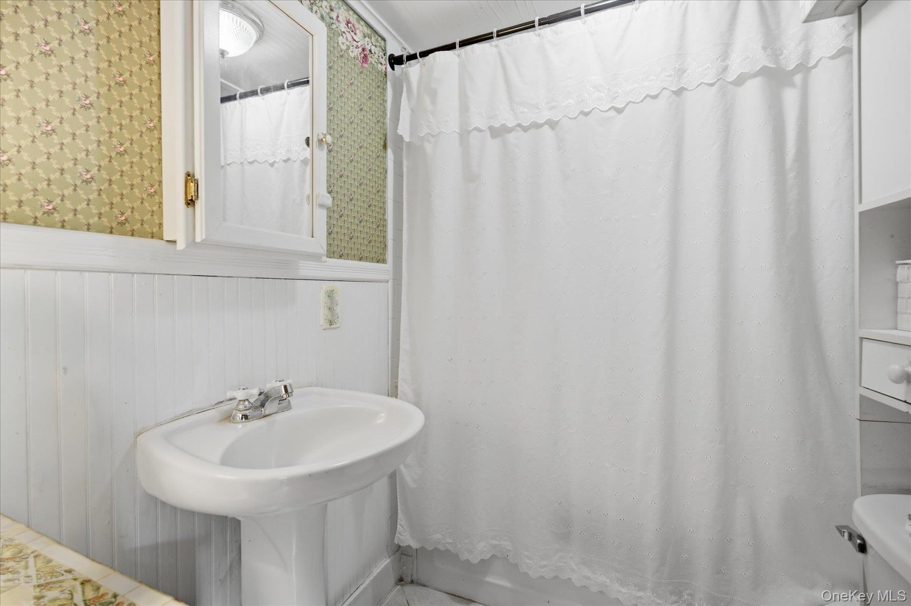 Single Family Monsell Place  Suffolk County, NY 11944, MLS-1028101-21