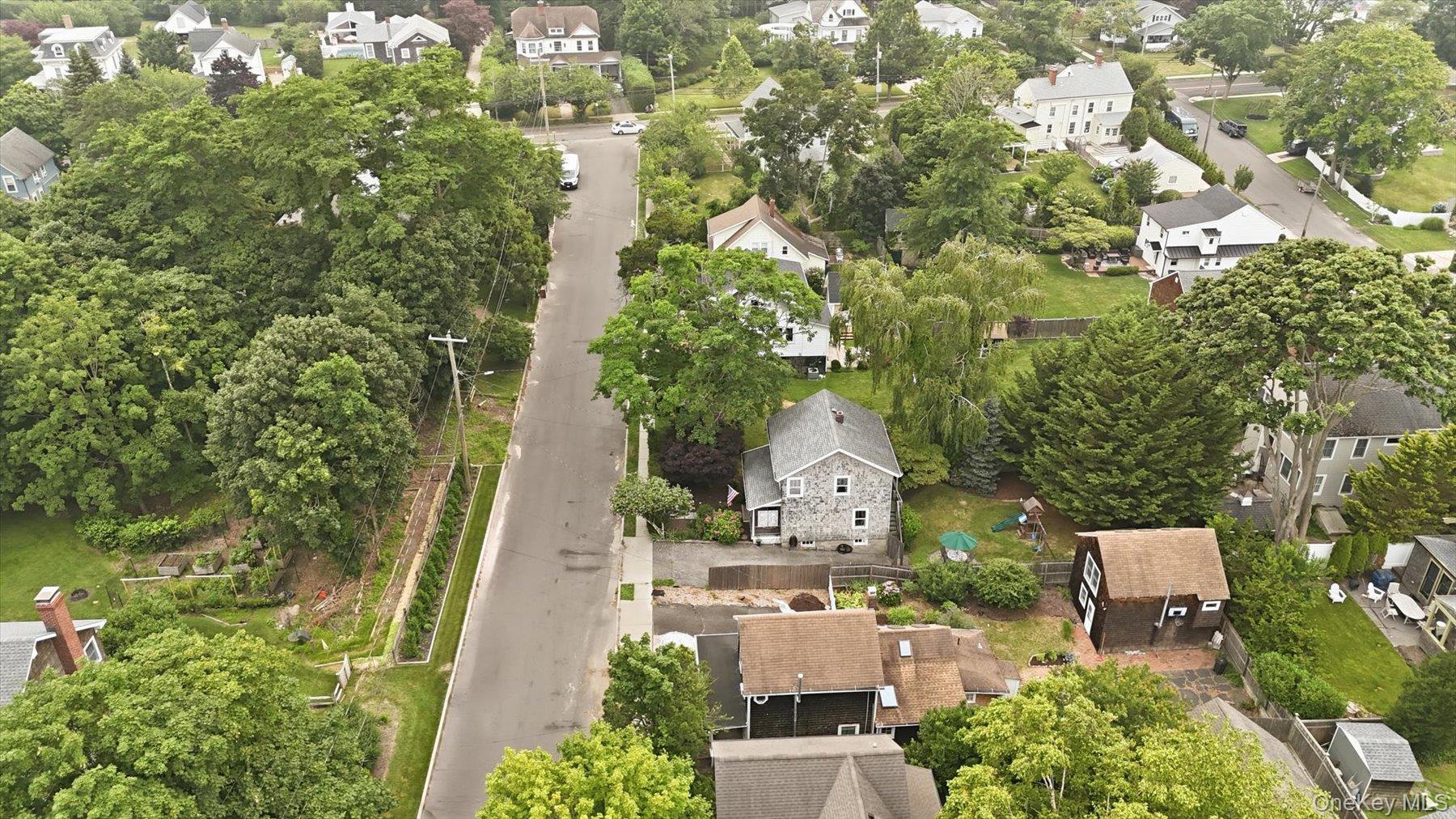Single Family Monsell Place  Suffolk County, NY 11944, MLS-1028101-31