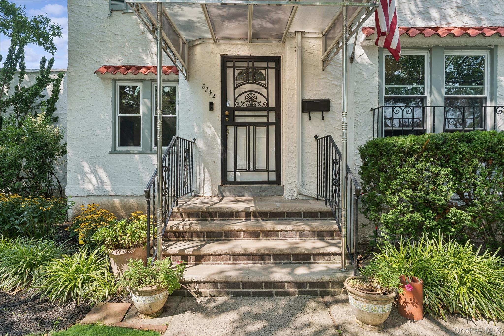 Single Family 233rd Street Queens, NY 11427, MLS-1028108-2