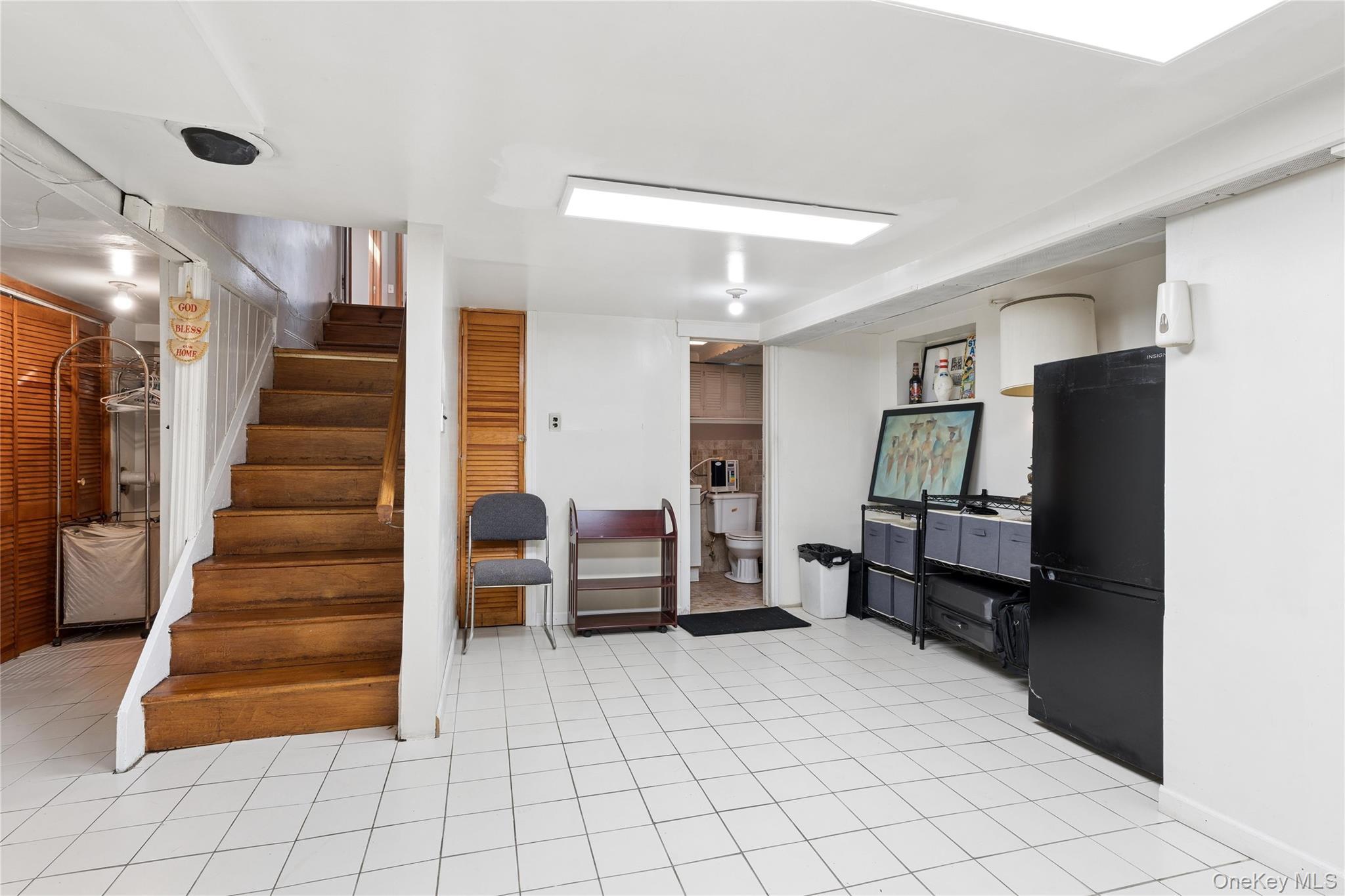 Single Family 233rd Street Queens, NY 11427, MLS-1028108-29