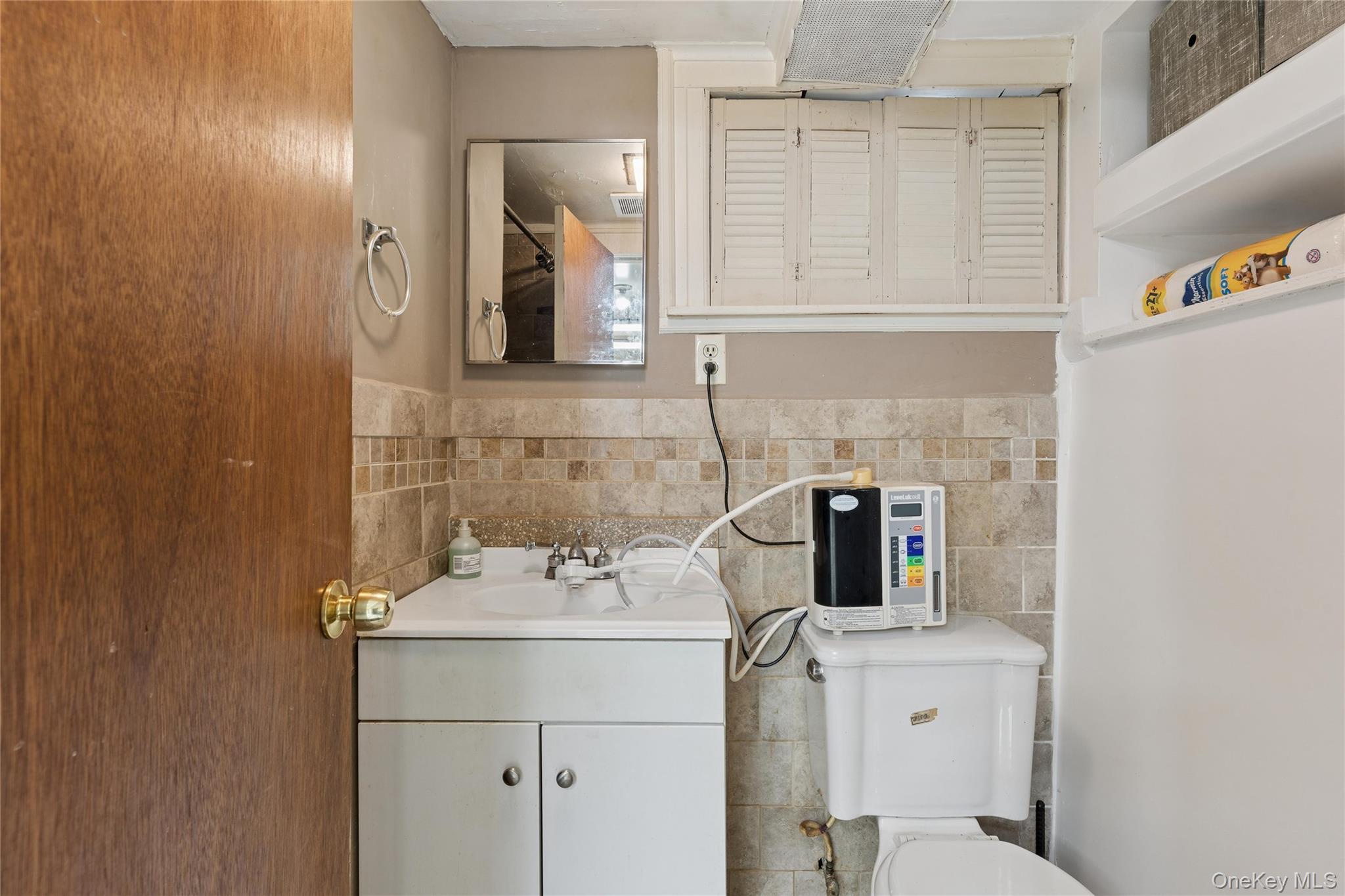 Single Family 233rd Street Queens, NY 11427, MLS-1028108-30