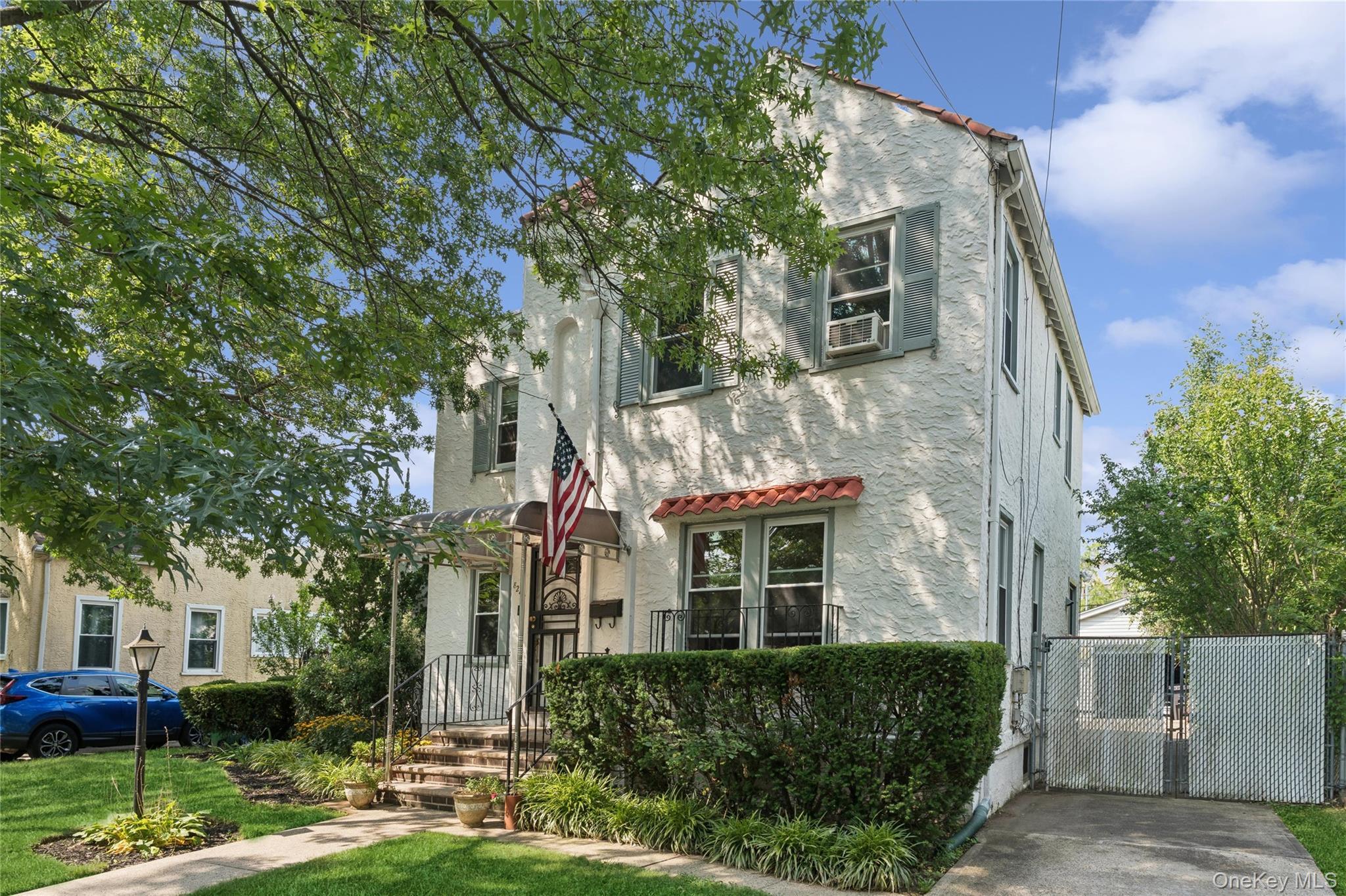 Single Family 233rd Street Queens, NY 11427, MLS-1028108-34