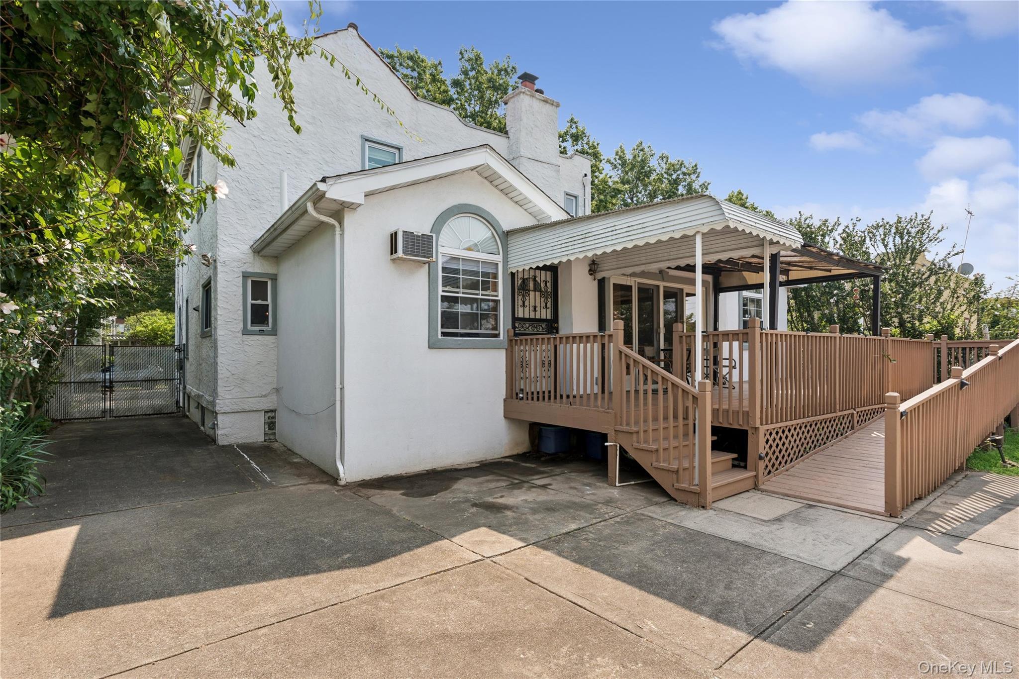 Single Family 233rd Street Queens, NY 11427, MLS-1028108-39