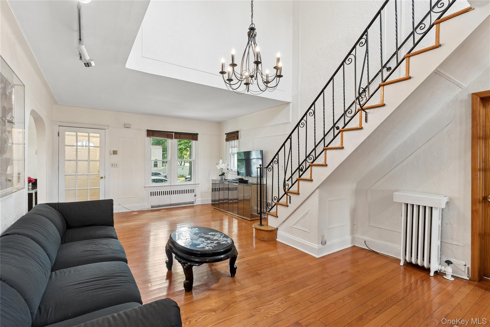Single Family 233rd Street Queens, NY 11427, MLS-1028108-6