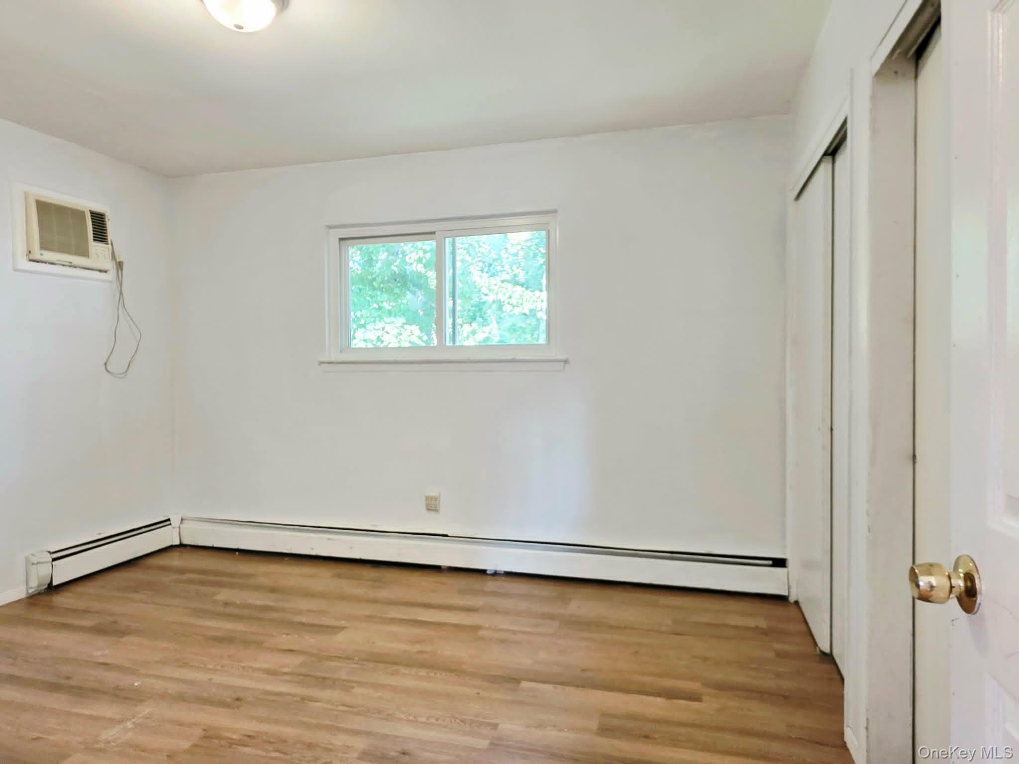Single Family Moriches Avenue Suffolk County, NY 11950, MLS-1028118-11