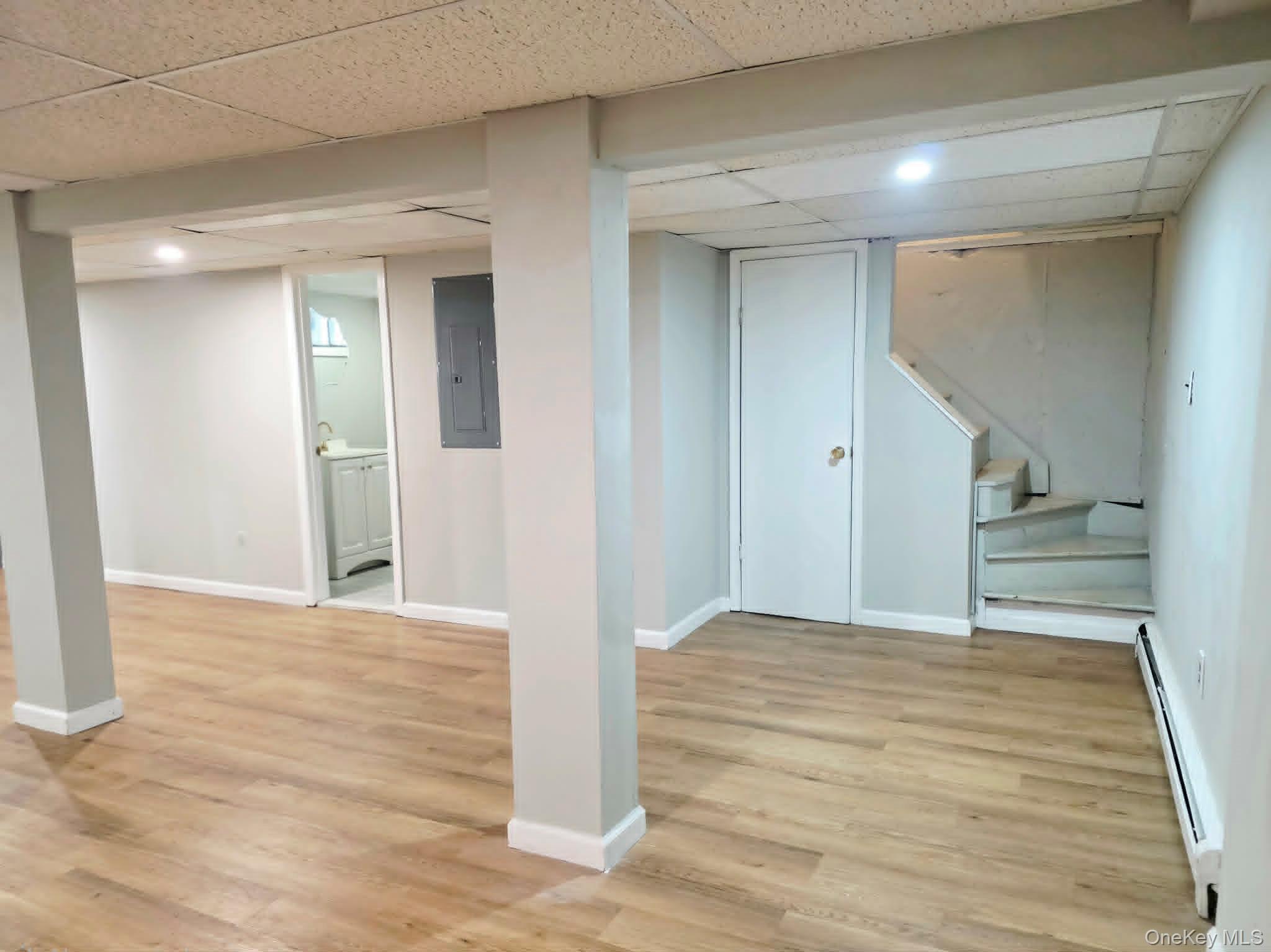 Single Family Moriches Avenue Suffolk County, NY 11950, MLS-1028118-15