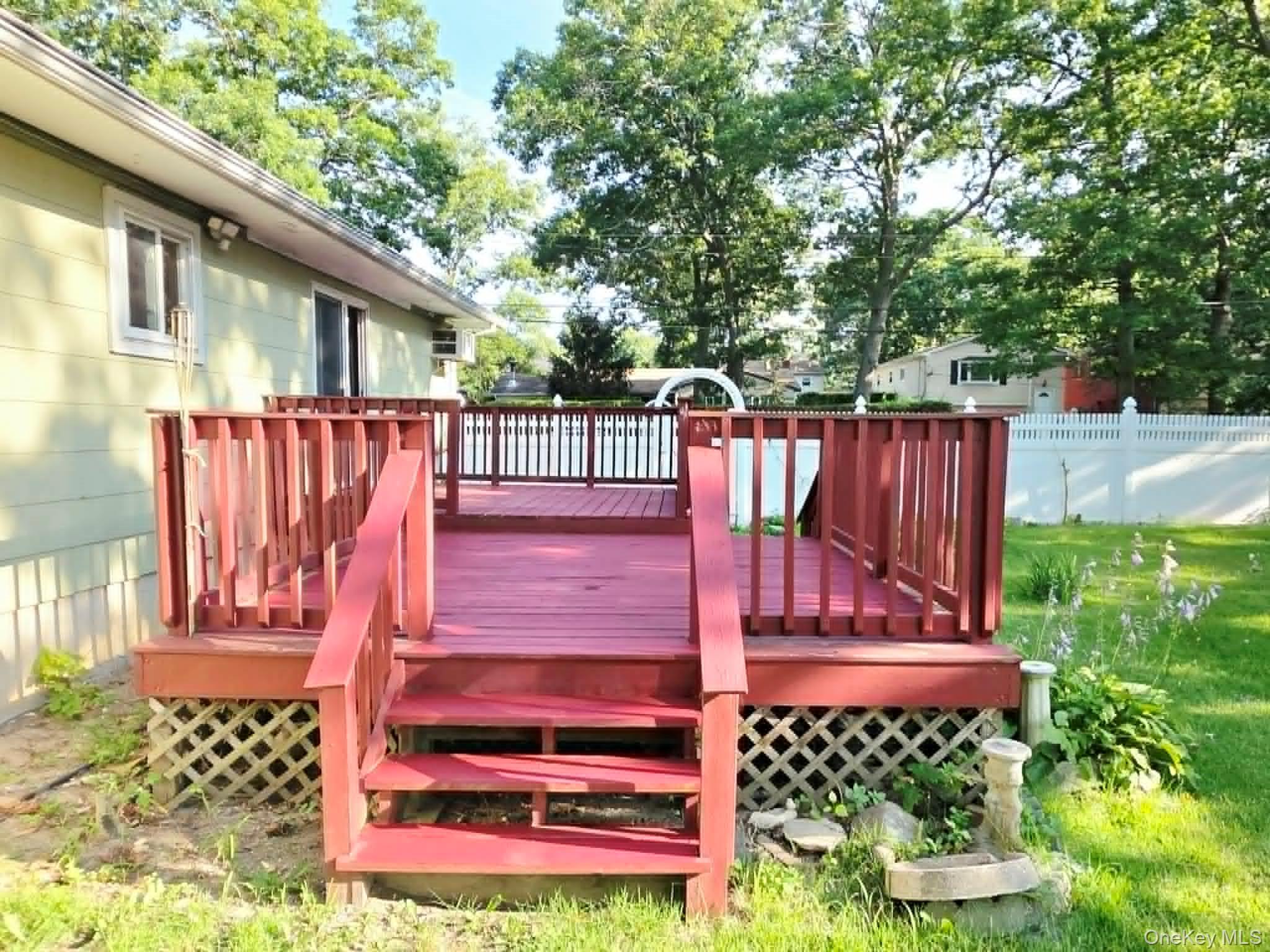 Single Family Moriches Avenue Suffolk County, NY 11950, MLS-1028118-18
