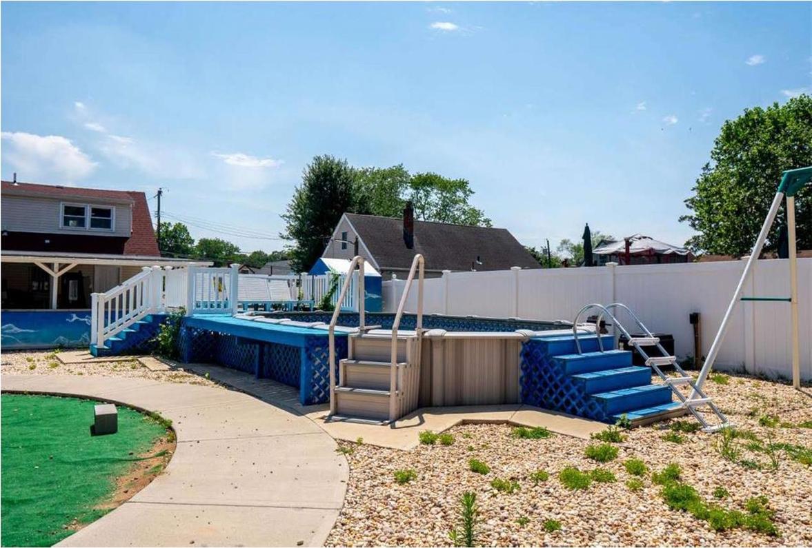 Single Family W Lakeland Street Suffolk County, NY 11706, MLS-1028145-11