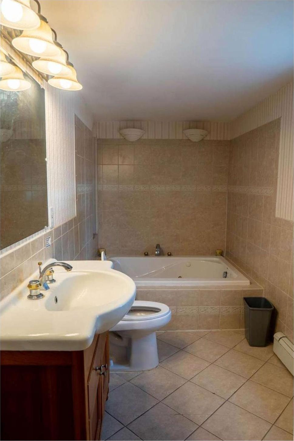 Single Family W Lakeland Street Suffolk County, NY 11706, MLS-1028145-9
