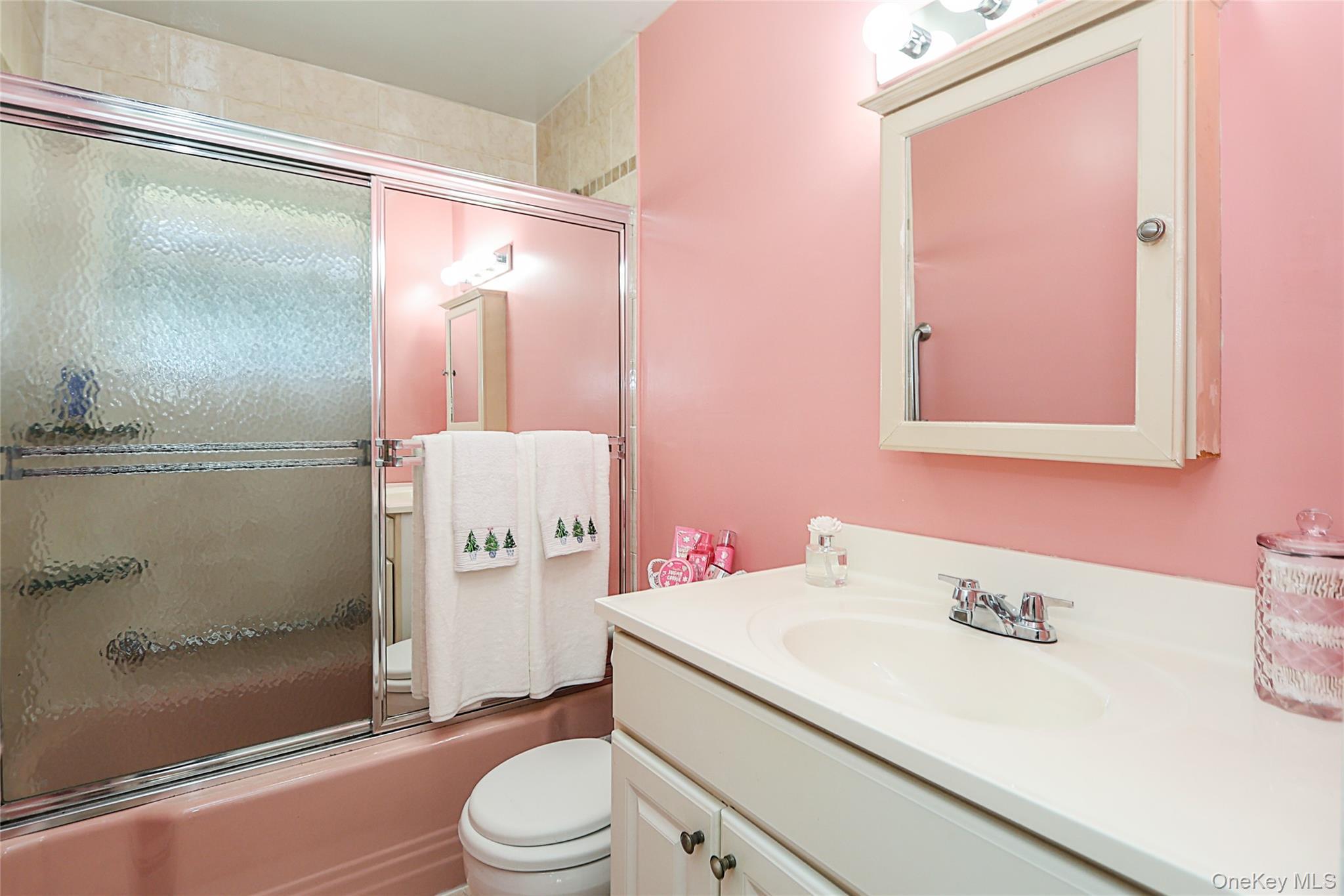 Single Family E Millpage Drive  Nassau County, NY 11714, MLS-1028159-7
