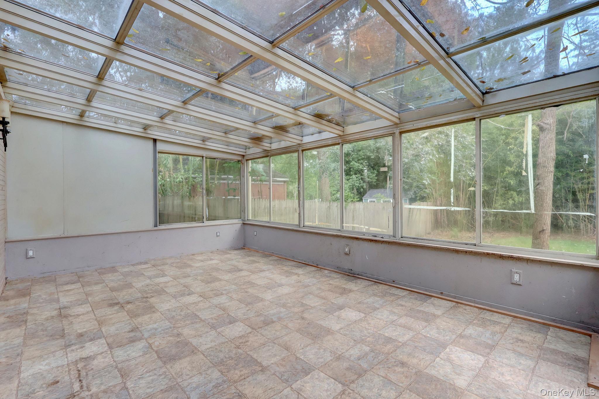 Single Family Thorburn Avenue Suffolk County, NY 11772, MLS-1028196-11
