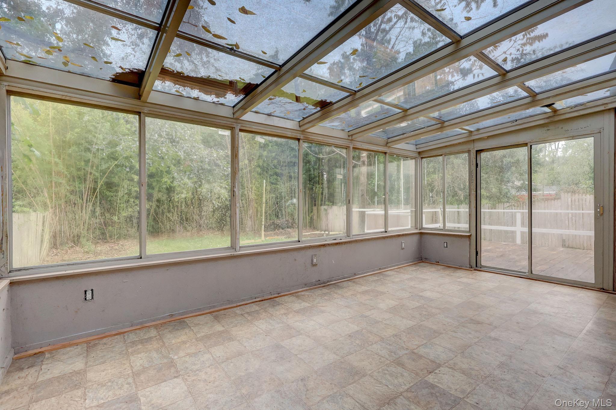 Single Family Thorburn Avenue Suffolk County, NY 11772, MLS-1028196-12