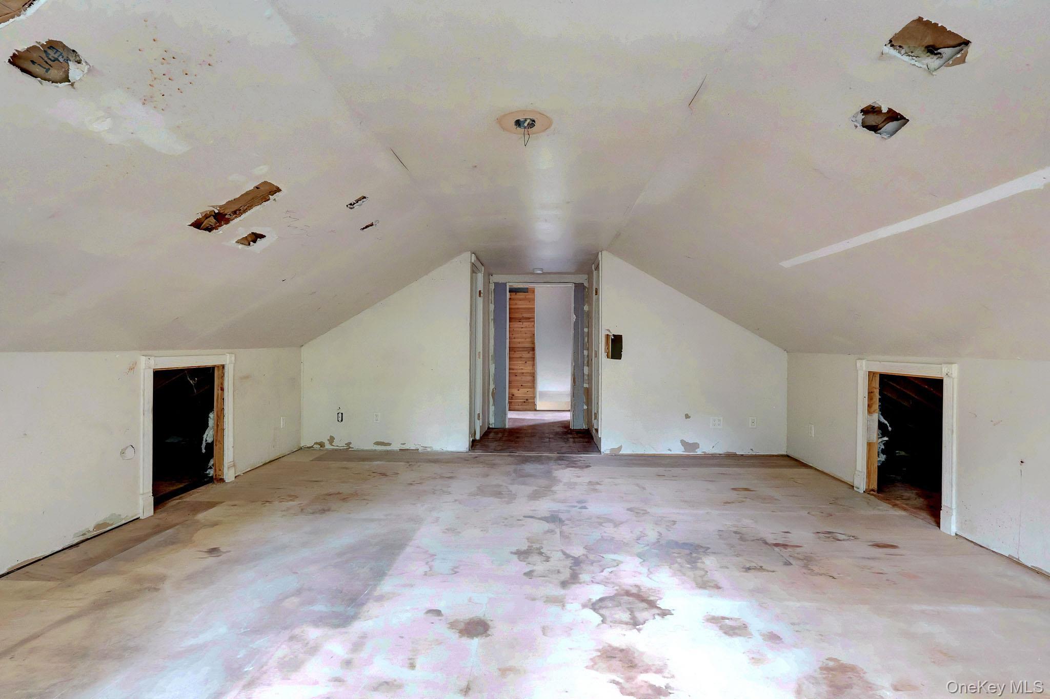 Single Family Thorburn Avenue  Suffolk County, NY 11772, MLS-1028196-23